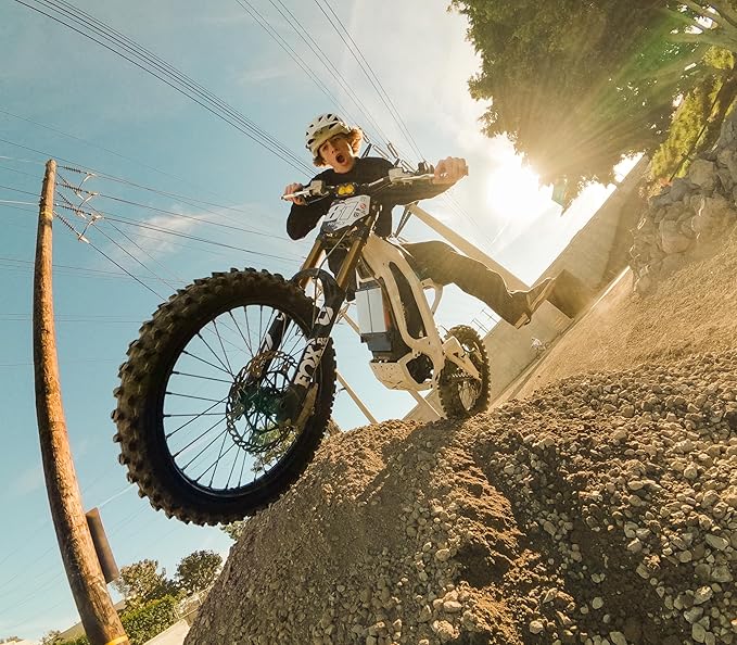 GoPro Limited Edition HERO13 Black in Polar White - Waterproof Action Camera with 5.3K60 Video, 27MP Photo