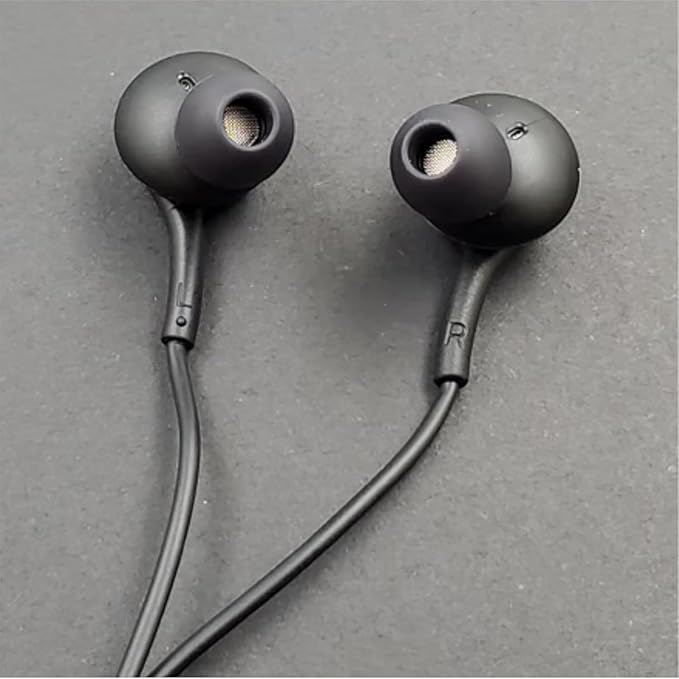 2025 New in-Ear Earbuds Stereo Headphones for Samsung Galaxy Z Fold6，S24S23S22S21S20 Note 10 10+ - with Microphone and Volume Remote Type-C Connector-Black