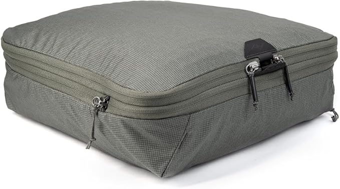Peak Design Ultralight Mesh Packing Cube, Sage, Stretchy Mesh Luggage Cube with Strap Attachment Points and Luggage Pass Throughs, Zipper Opening, Travel Organizer for Men and Women, Size M