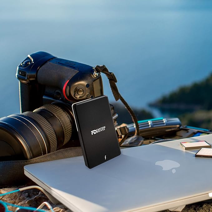 Fantom Drives Extreme 1TB External SSD - 2800MB/s, Thunderbolt 3, USB Type-C, Aluminum, 3D NAND TLC, TB3X-2300N1TB