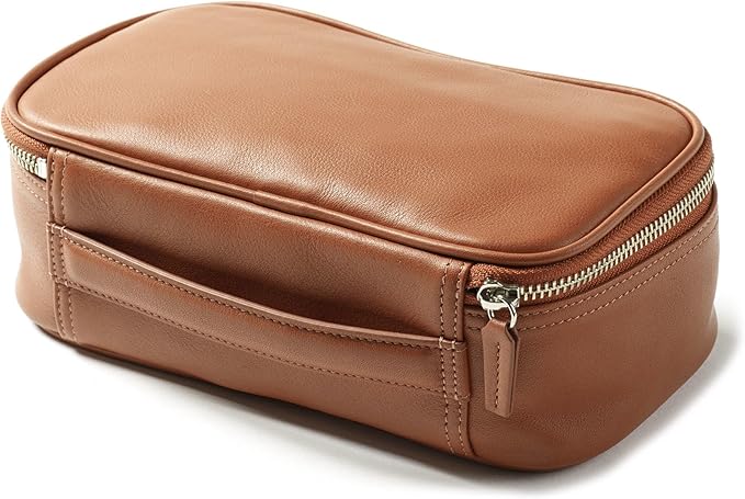 Leatherology Cognac Medium Travel Organizer - Zipped mesh storage pocket, elastic loops for organization, metal zipper with leather pull