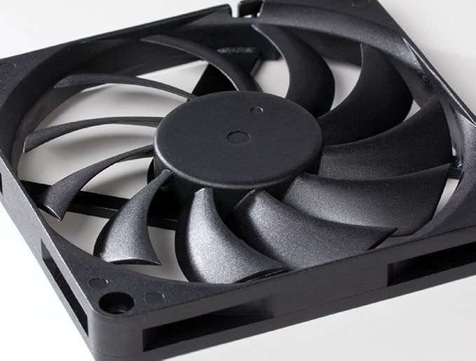 Targus Chill Mat HD3 Gaming for up to 18-Inch Laptop, Black (AWE57US)