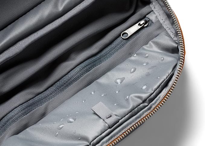Bellroy Toiletry Kit Plus – (Toiletries pouch, bag)