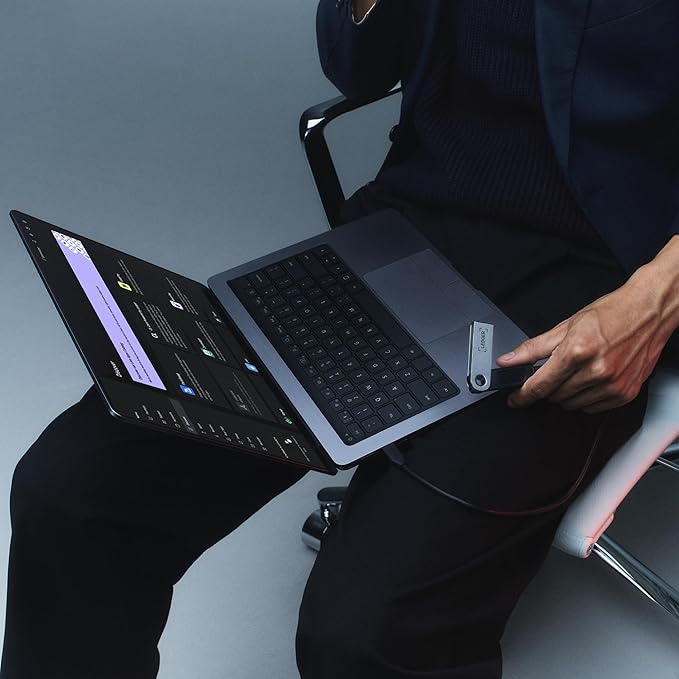 Ledger Nano S Plus (Oxidate Green) : The Perfect Entry-Level Hardware Wallet to securely Manage All Your Crypto and NFTs (for Desktop or Android only)