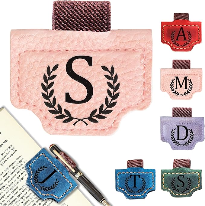 Personalized Bygone Mark Bookmark with Pen Holder, Leather Magnetic Bookmark 26 Letters Name Initial Bookmarks for Readers, Book Lover Gifts for Women Men Notebook Accessories (Pink, S)