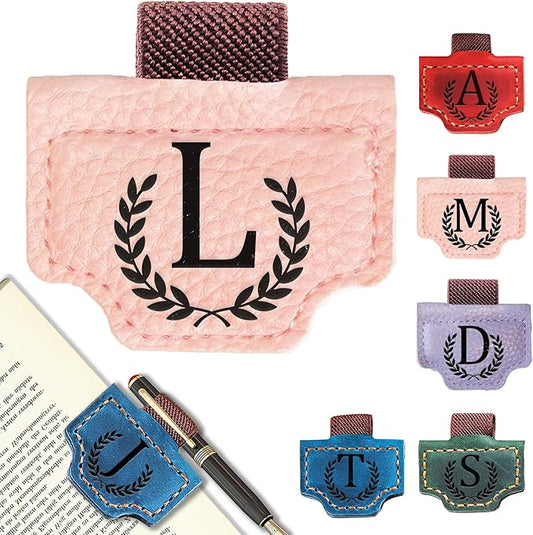 Personalized Bygone Mark Bookmark with Pen Holder, Leather Magnetic Bookmark 26 Letters Name Initial Bookmarks for Readers, Book Lover Gifts for Women Men Notebook Accessories (Pink, L)
