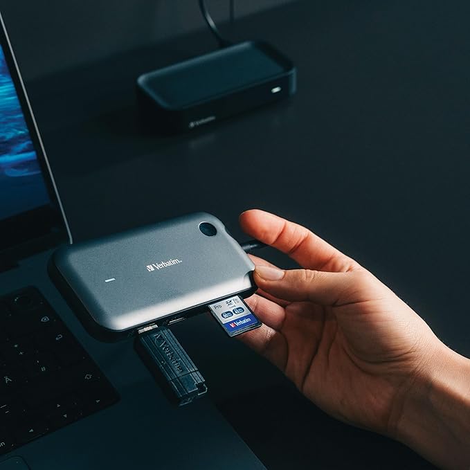 Verbatim Share My Screen Video Extender 1080p USB-C Wireless HDMI Transmitter and Receiver Display Adapter with USB Hub and Card Reader