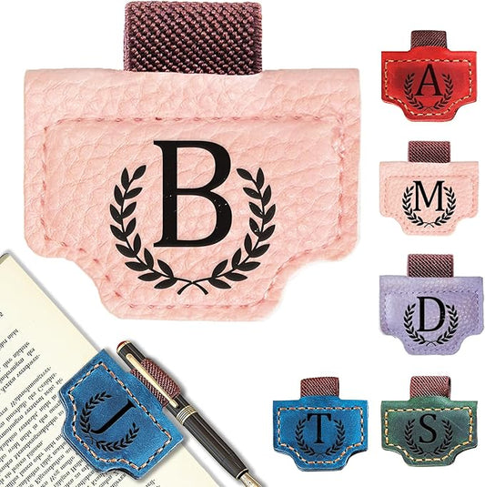 Personalized Bygone Mark Bookmark with Pen Holder, Leather Magnetic Bookmark 26 Letters Name Initial Bookmarks for Readers, Book Lover Gifts for Women Men Notebook Accessories (Pink, B)